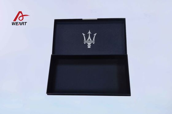 Boîte-cadeau de bijoux de stratification de toucher doux, type bleu profond impression adaptée aux besoins du client de Filp de logo de boîte de papier